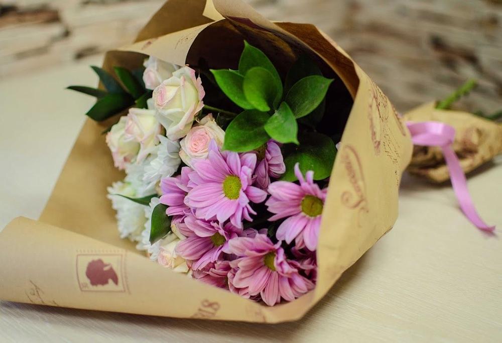 Букет цветов из: Розы и Хризантемы в Деденево