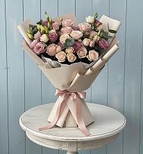 Букет цветов из:  Розы и Лизиантусы в Деденево