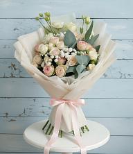 Букет цветов из:  Розы и Лизиантусы в Деденево