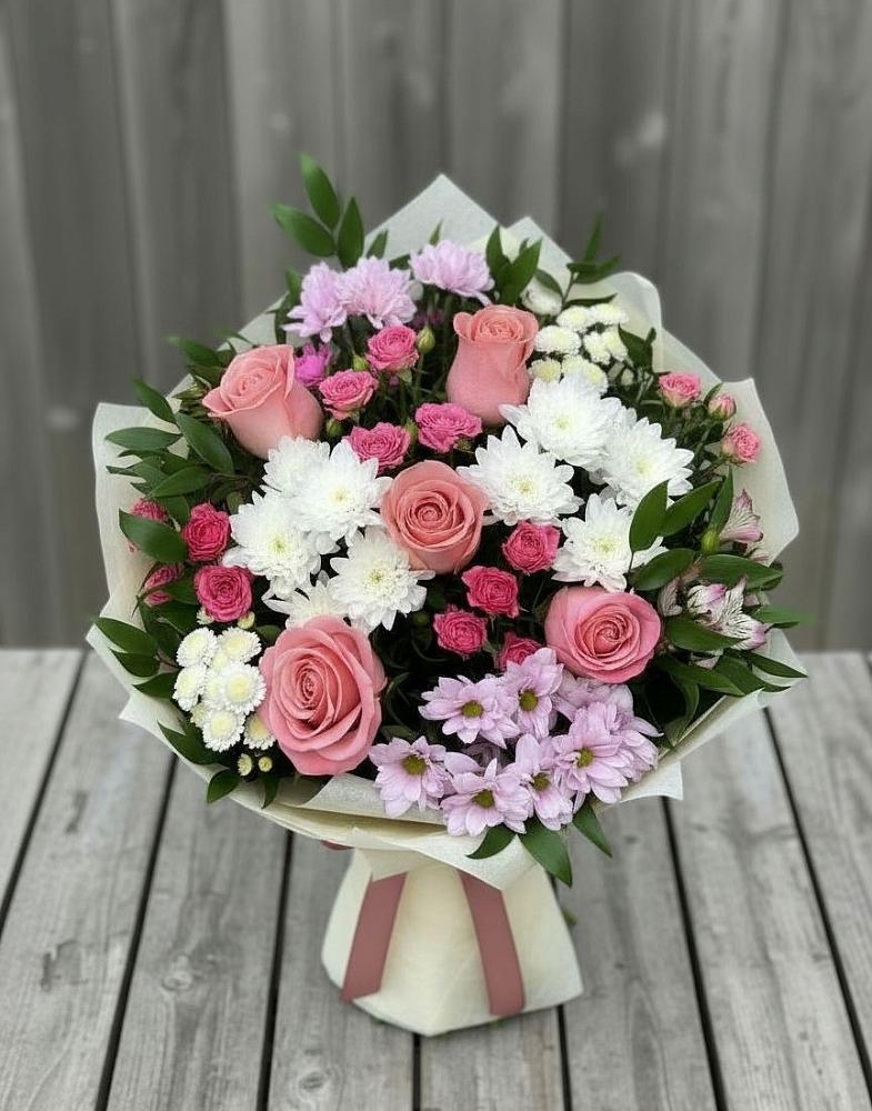 Букет цветов из: Альстромерии, Гвоздики, Розы и Хризантемы в Деденево