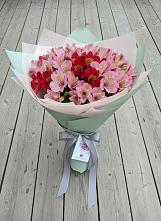 Букет цветов из:  Альстромерии в Деденево