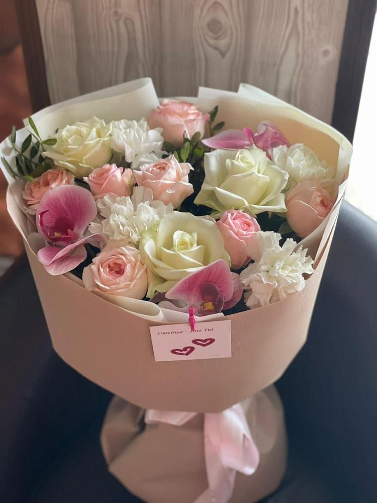 Букет цветов из: Орхидеи, Розы и Гвоздики в Деденево