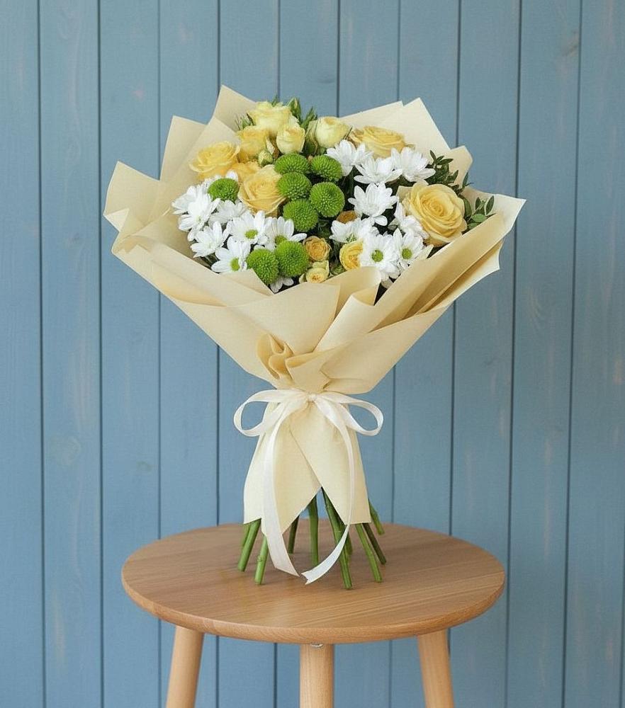 Букет цветов из: Хризантемы и Розы в Деденево