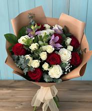 Букет цветов из:  Розы и Альстромерии в Деденево