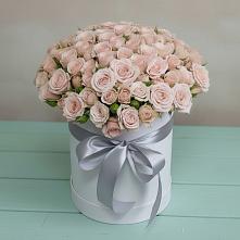 Цветочная композиция из Розы в шляпной коробке в Деденево