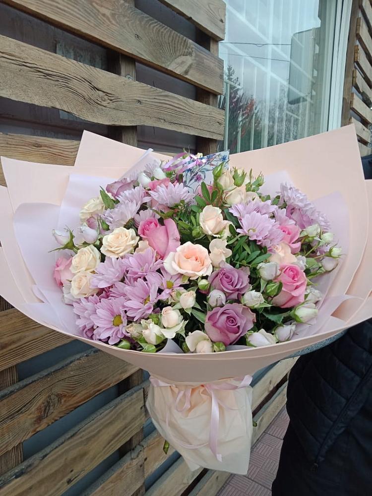 Букет цветов из: Розы и Хризантемы в Деденево