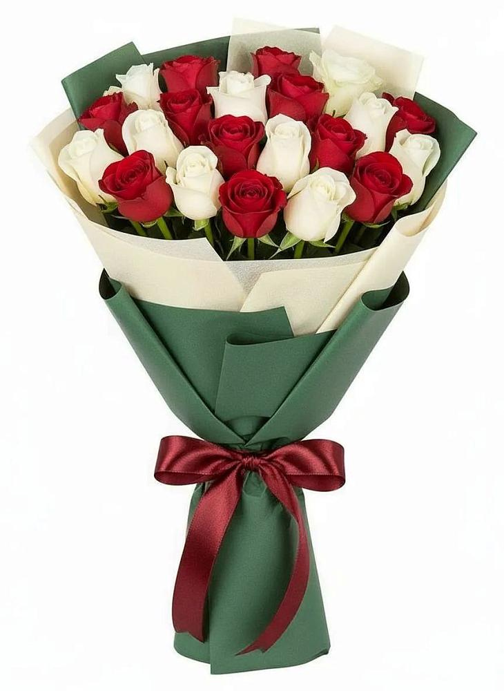 Букет Микс из красных и белых роз в Деденево
