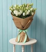 Букет цветов из:  Лизиантусы в Деденево