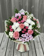 Букет цветов из:  Альстромерии, Гвоздики, Розы и Хризантемы в Деденево