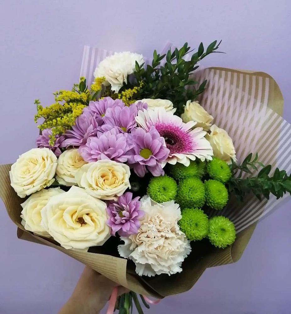 Букет цветов из: Хризантемы, Розы, Гвоздики и Герберы в Деденево