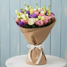 Букет цветов из:  Лизиантусы в Деденево