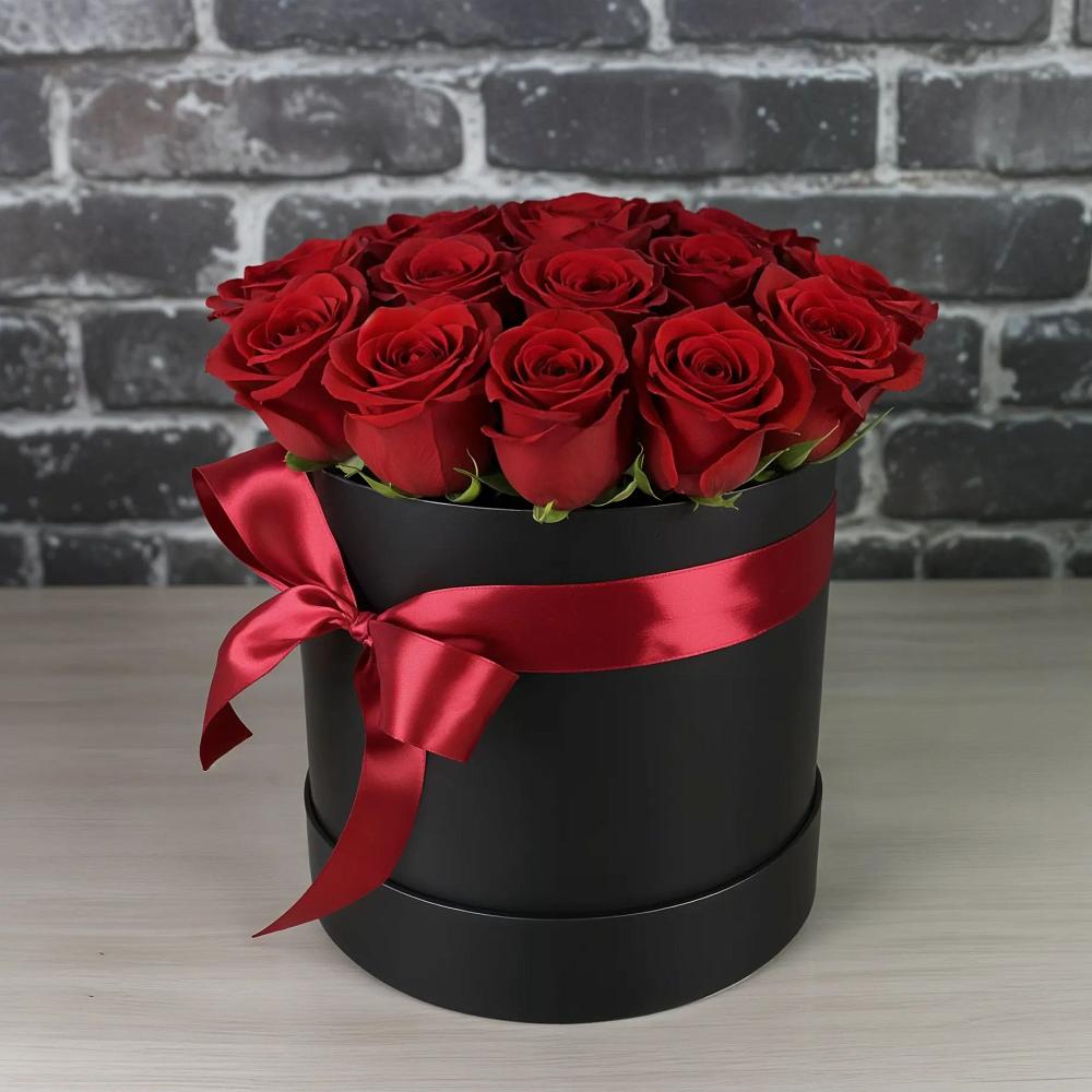 Цветочная композиция из Розы в шляпной коробке в Деденево