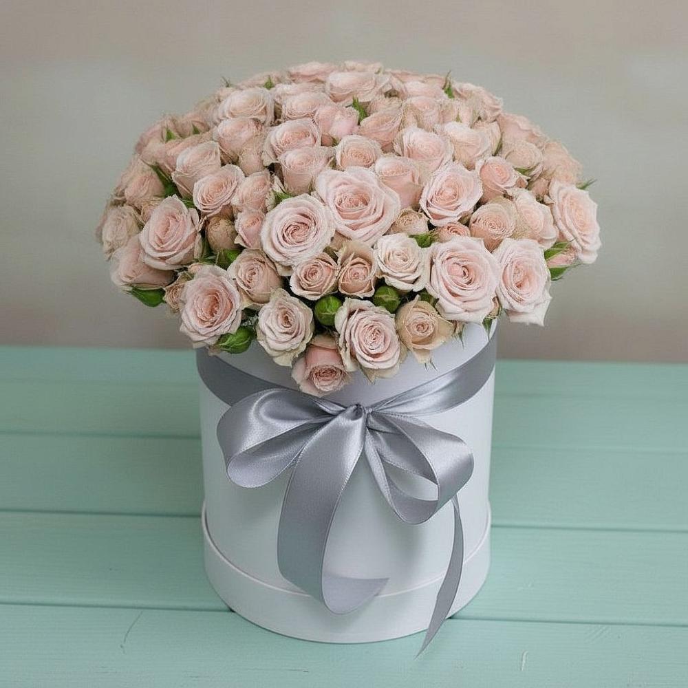 Цветочная композиция из Розы в шляпной коробке в Деденево